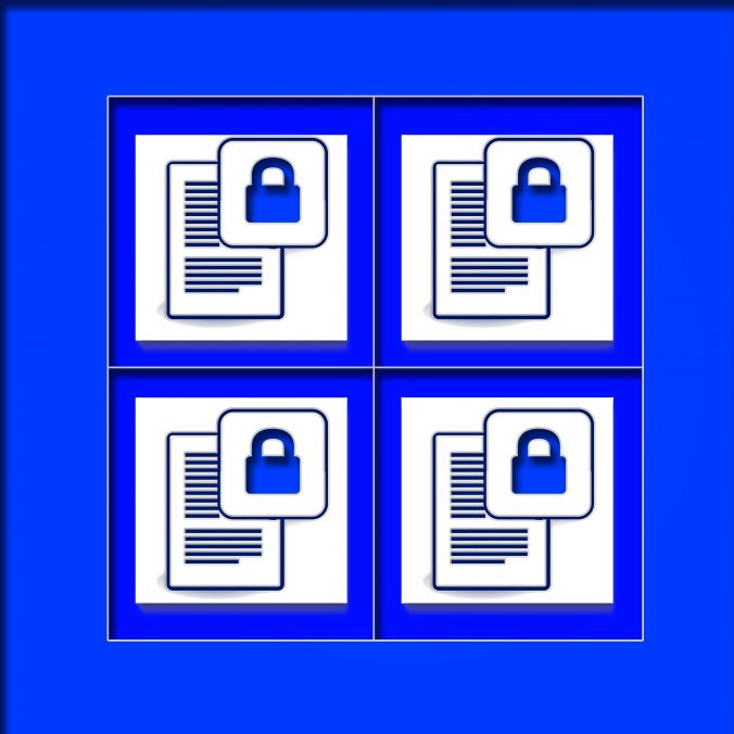 Bild som visar fyra dokumentikoner med en låsikon ovanför dem. Detta kan exemplifiera resultatet av att kryptera loggfiler.